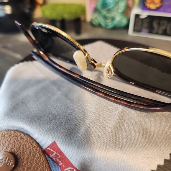 Ray-Ban BROKEN Lense* Tortoise Shell Sunglasses W/ Protective Case - Picture 7 of 9
